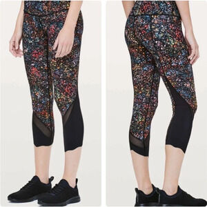 Lululemon Women's Size 6 Black Fluorescent Print Wunder Under Cropped Leggings